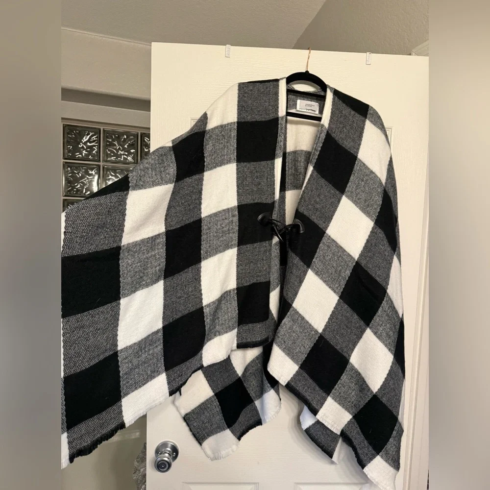 Summer and Rose Black and White Check Cape with Toggle Closure